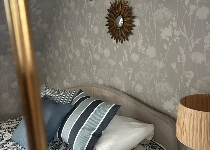 Agnes Little Corner *